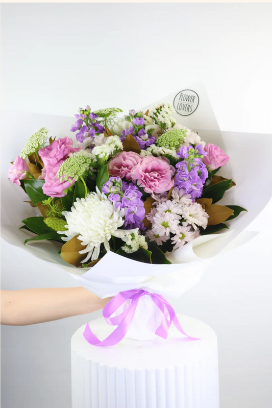 Seasonal Bouquet - Medium